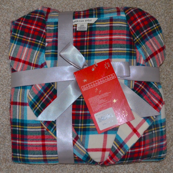 American Eagle Outfitters Other - NWT Women’s Flannel Short PJ pajama Set American eagle size large